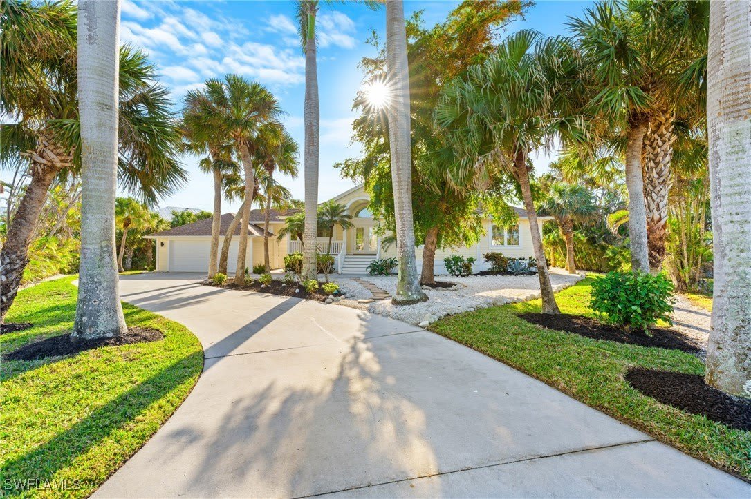 3711 Agate Court