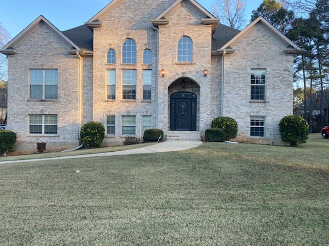 1842 Winnipeg Circle