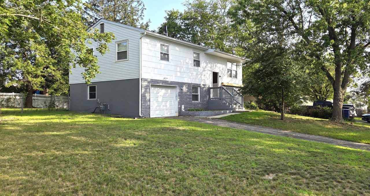 A Spacious 4 bedroom house for Rent !!!