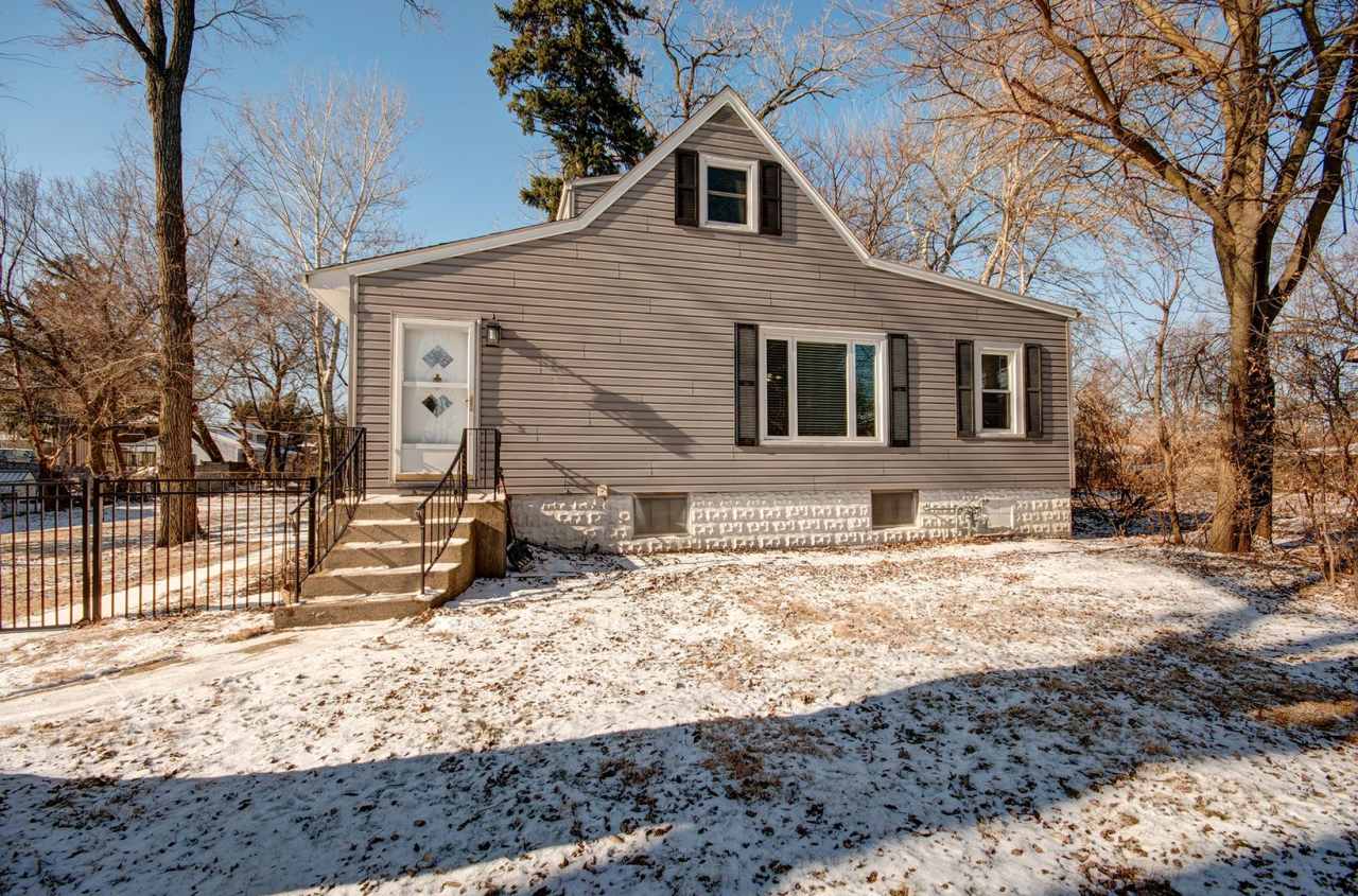 Spacious 3 bd 1 ba home Westmont