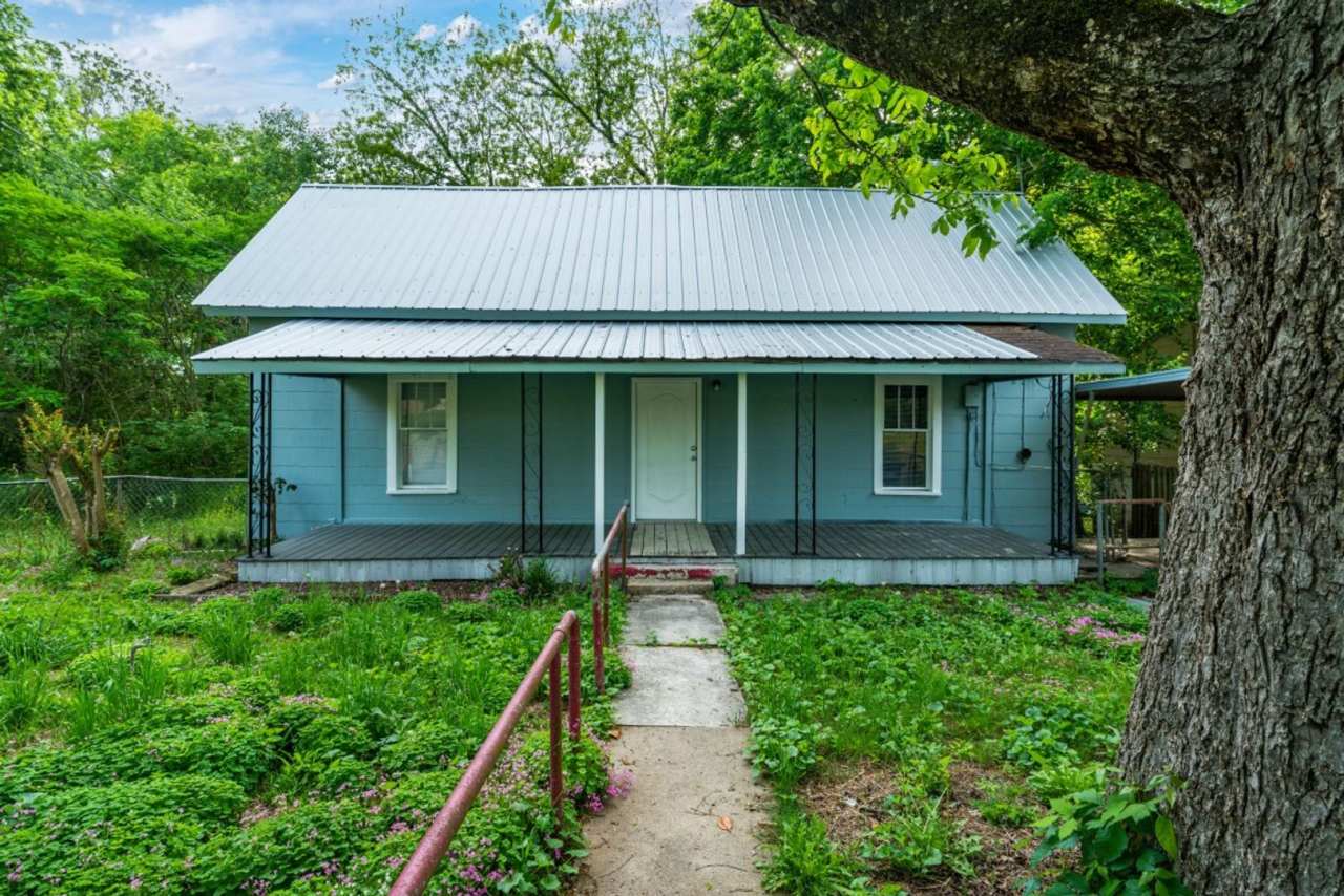 Move-In Ready House for Rent in Talladega! 3 bed 2 bath