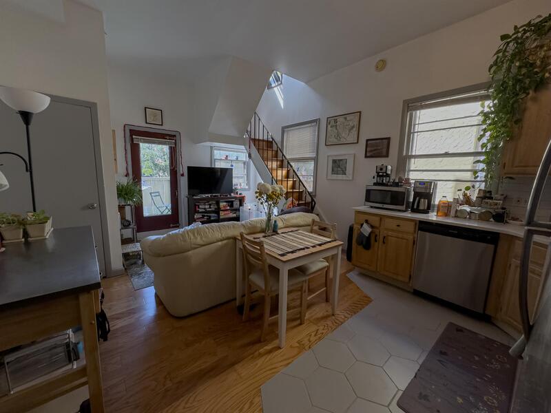 2034 Mount Vernon Street - 2R