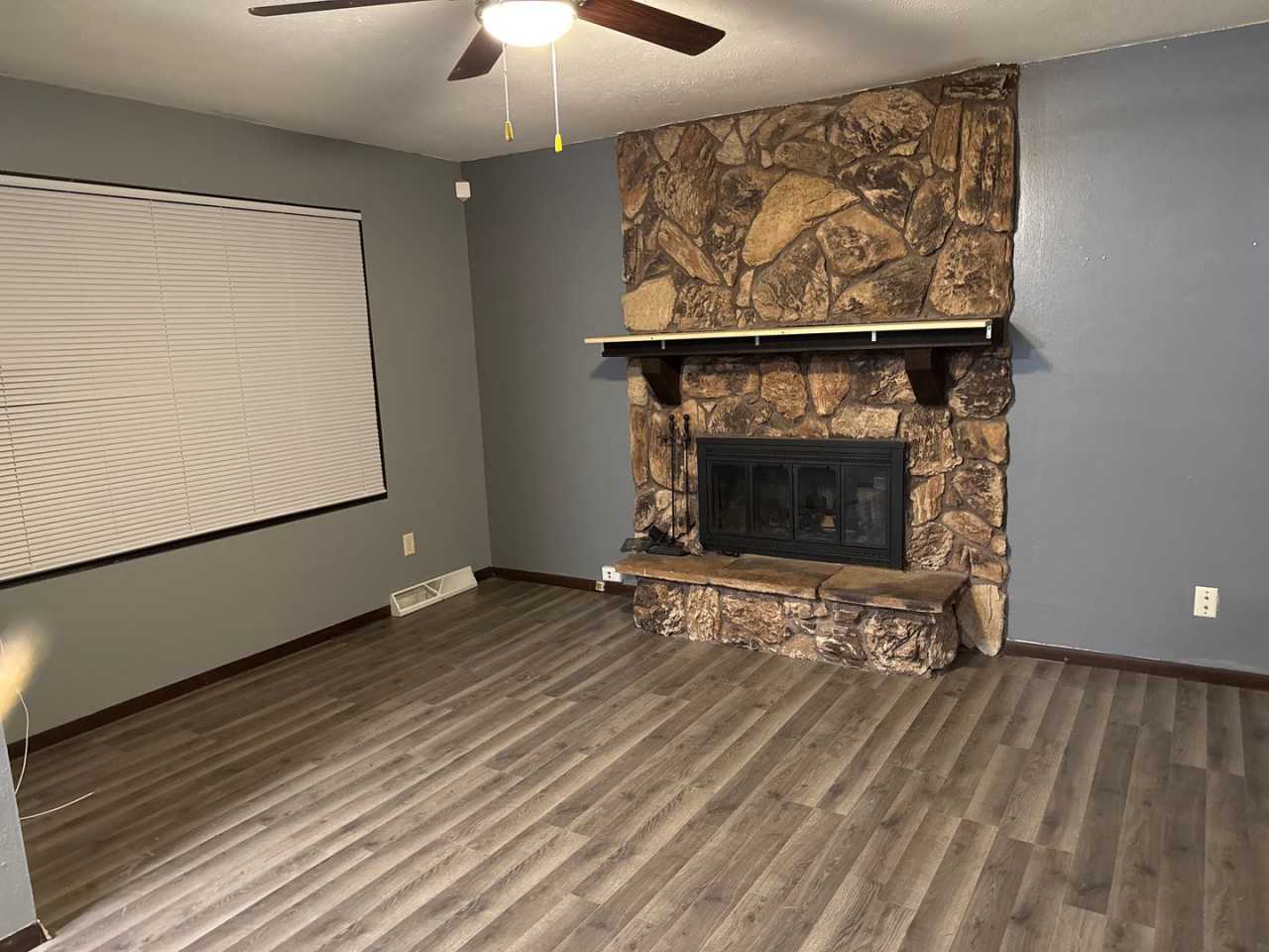 Spacious 3 BR/2 BA in nice north-side culdesac!