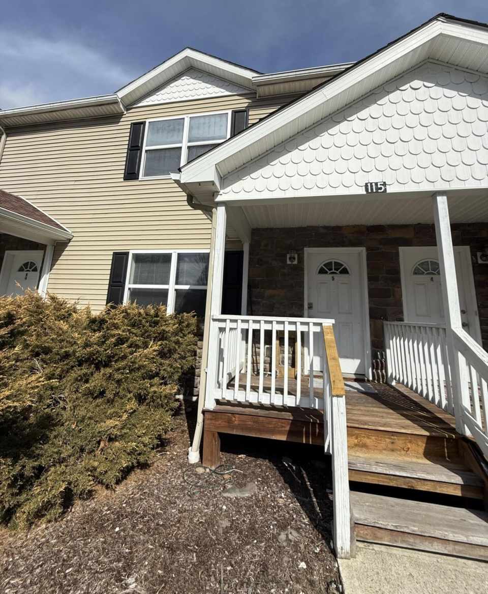 105 Pines Way unit: 115