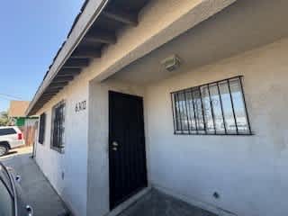 6302 S. San Pedro St.