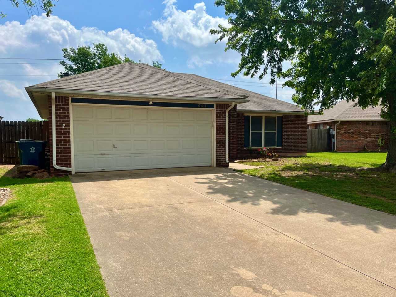 Spacious 3 bed 2 bath in Edmond!