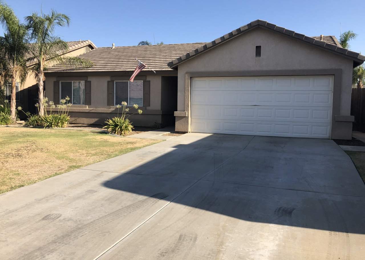 12405 Adirondack Ave-NW-Beautiful Bakersfield Property