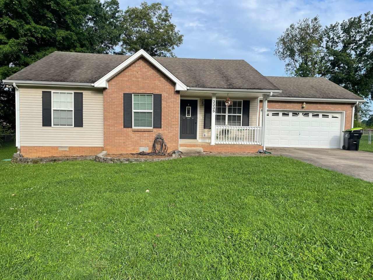 3 Bedroom Dog Friendly Home For Rent Near Exit 1