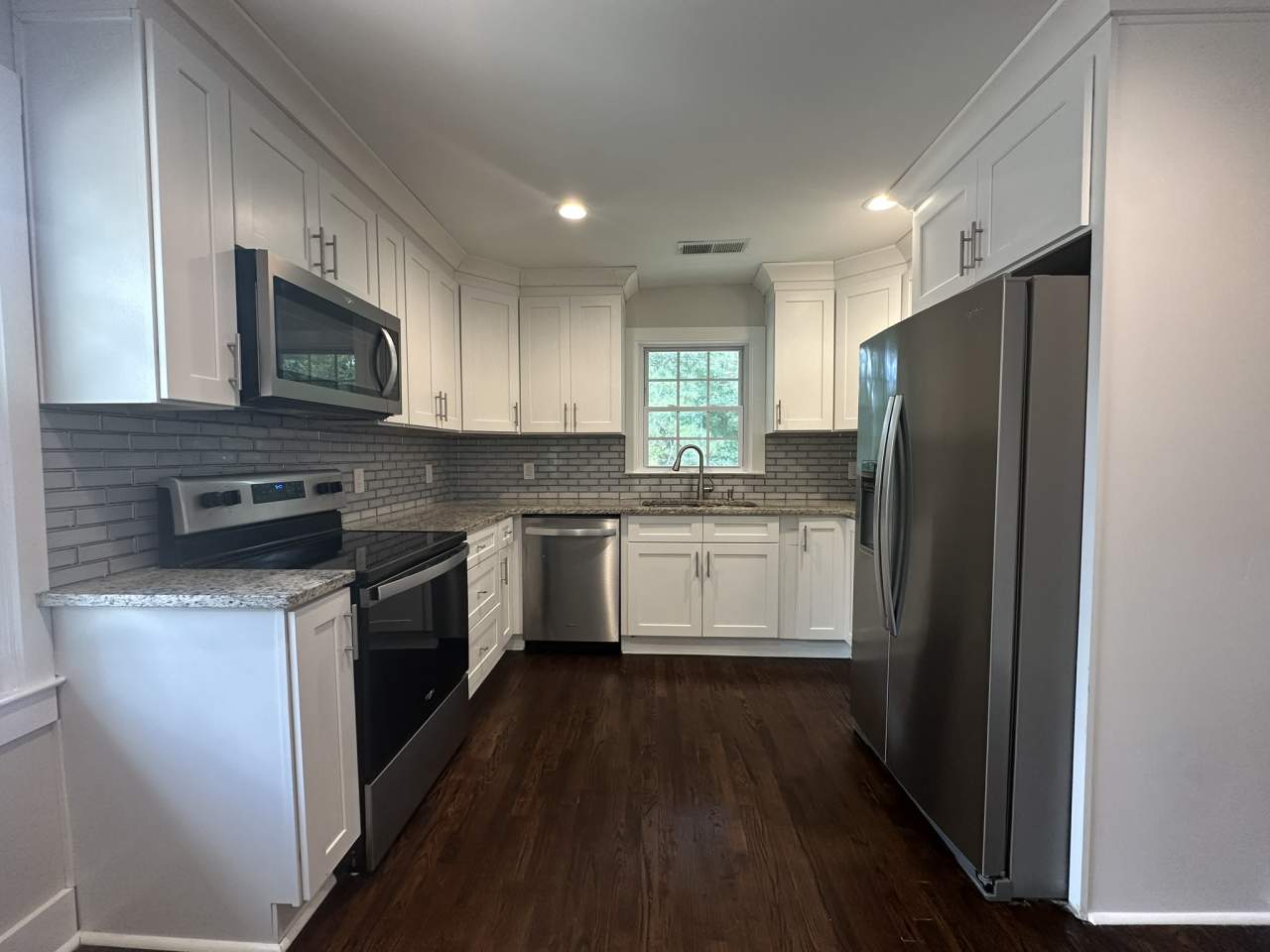 569 Woods Drive Northwest