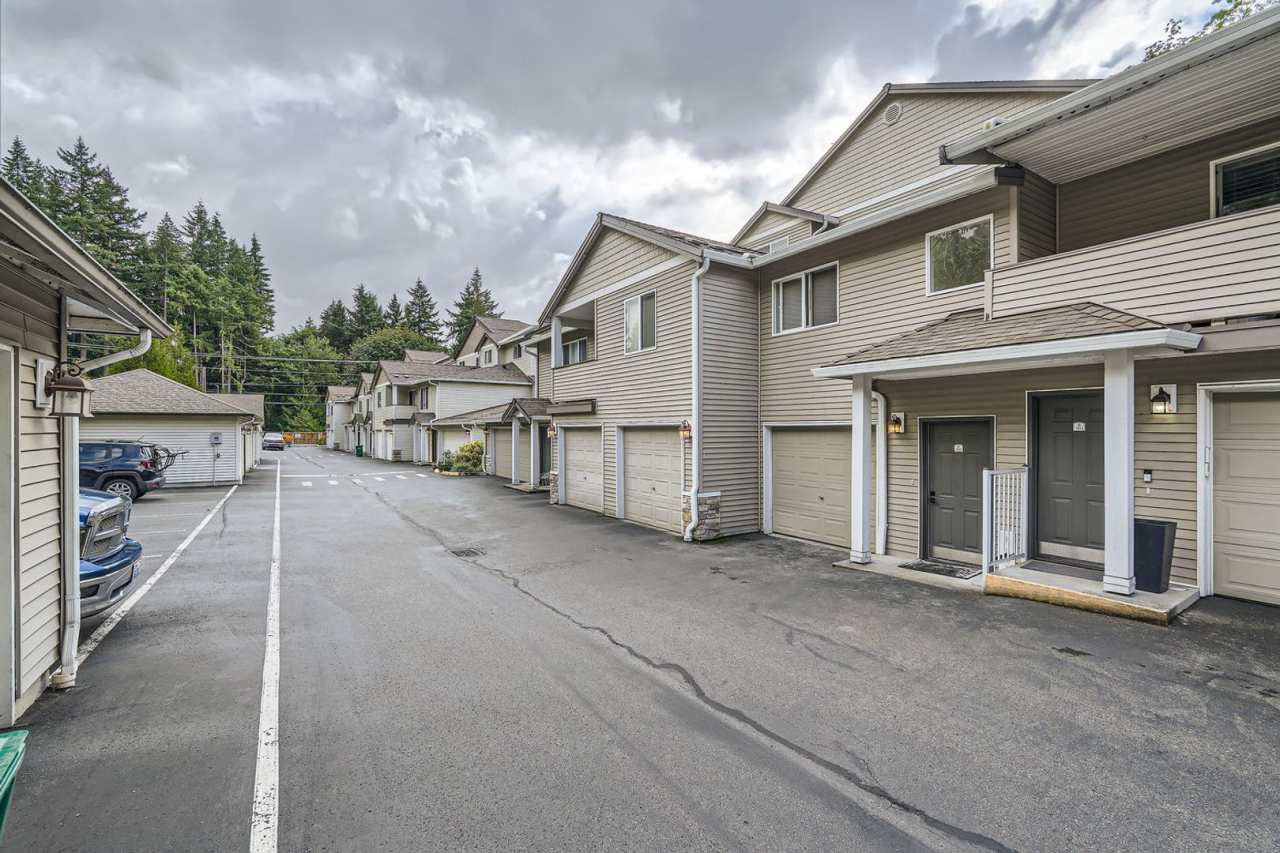 Gorgeous 3 Bed 2.5 Bath Condo @ The Desirable Villa Juanita!