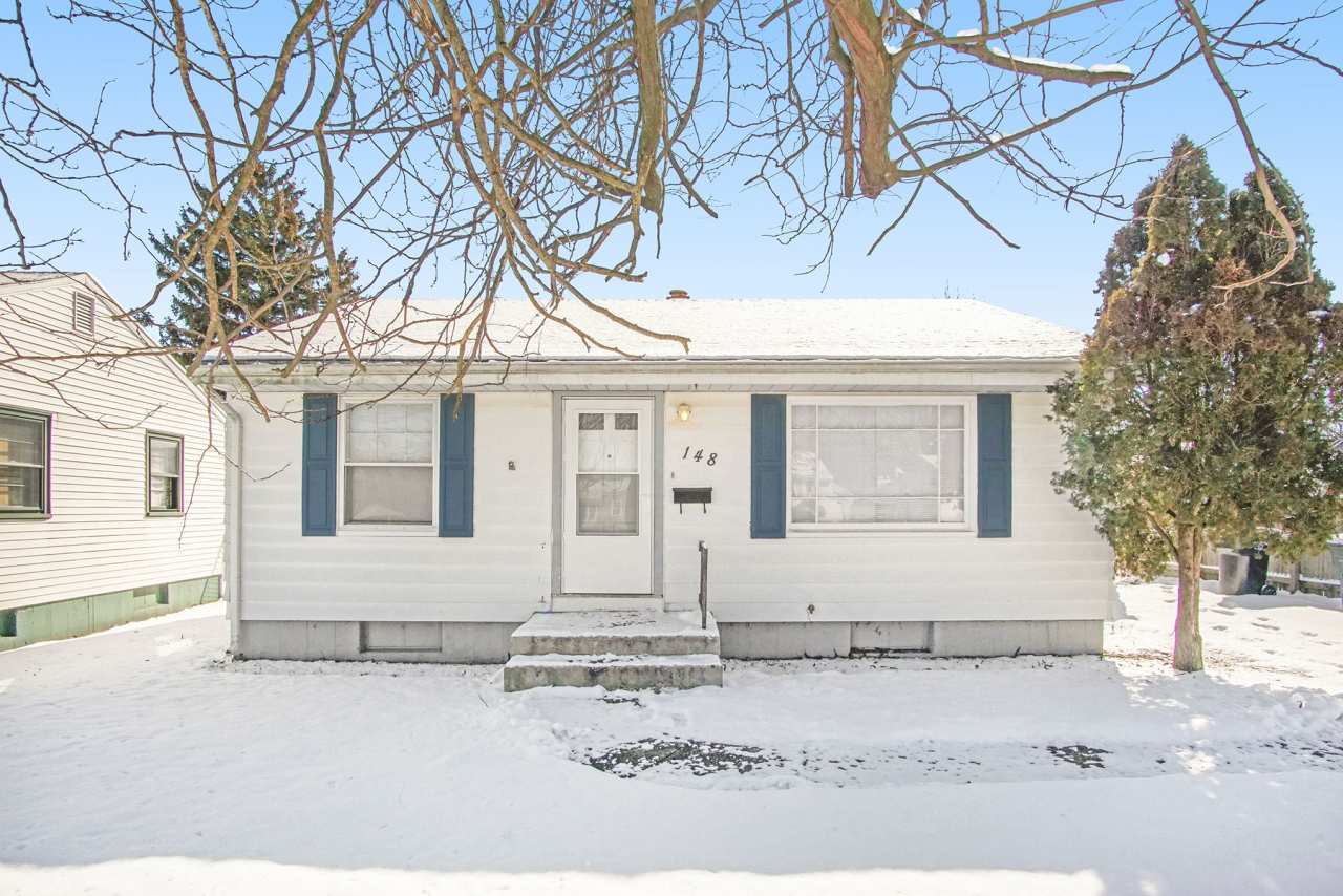 148 Burbank Ave