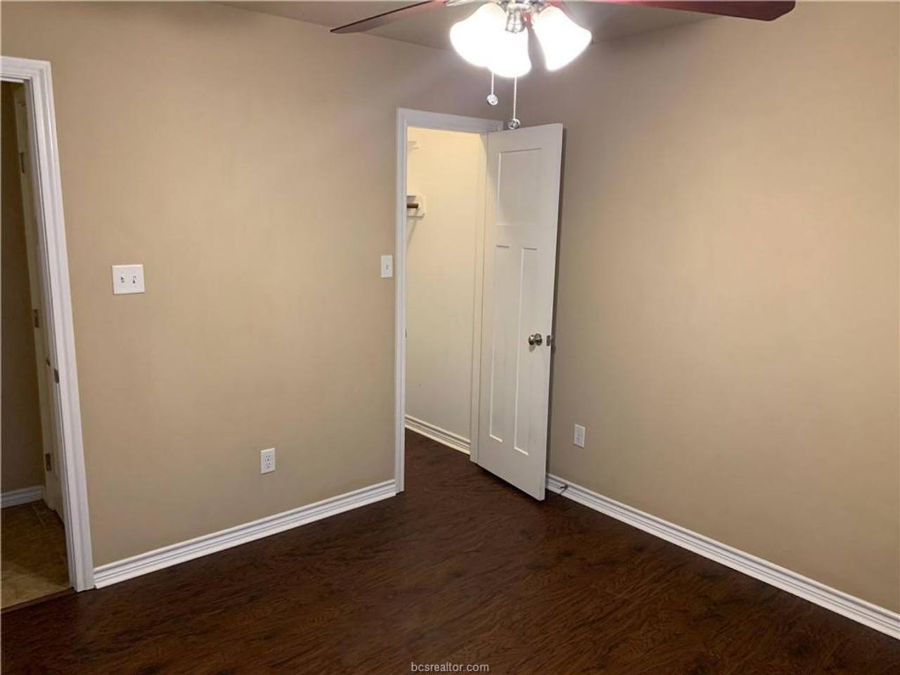 Beautifully 4 bedroom, 3 bathroom house within minutes of Texas A!!