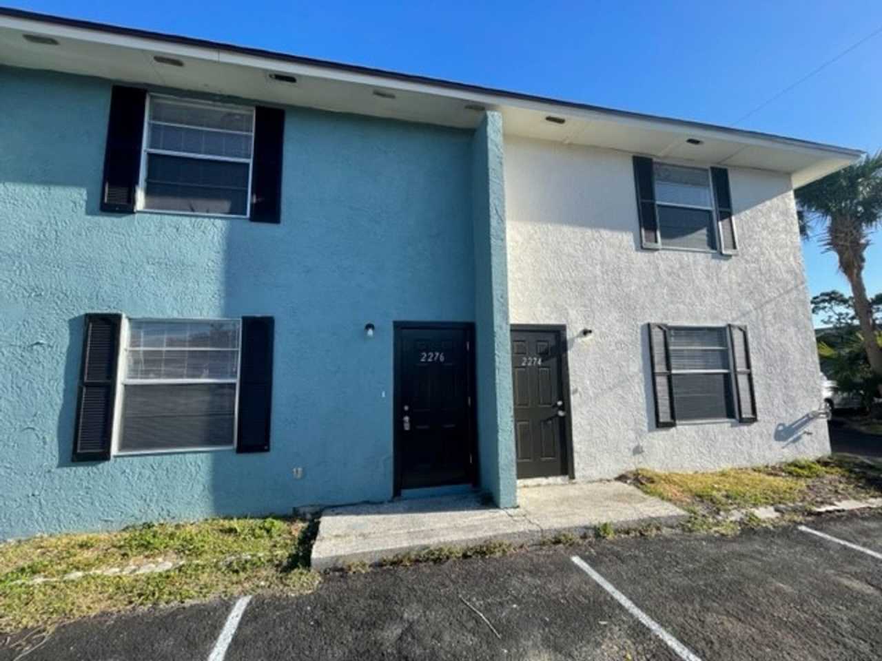 2276 W NEW HAVEN AVENUE