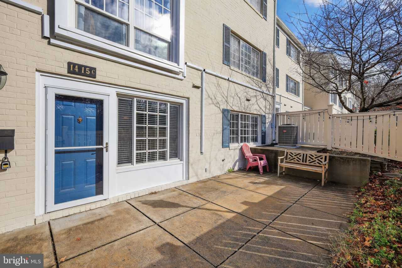 1415 N VAN DORN Street unit: C