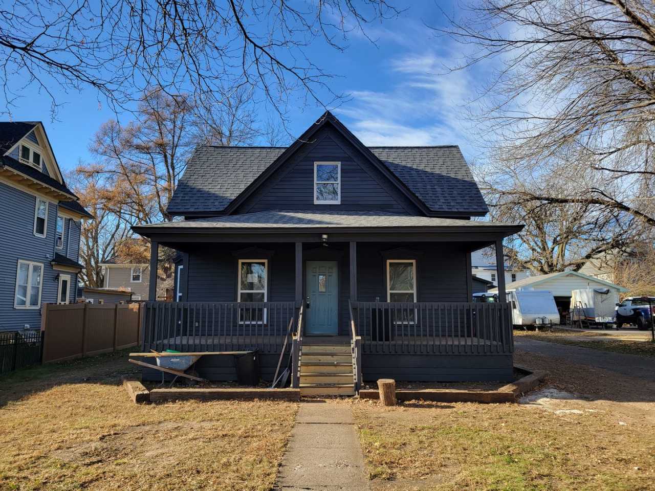 Single Family - 5 Bedroom