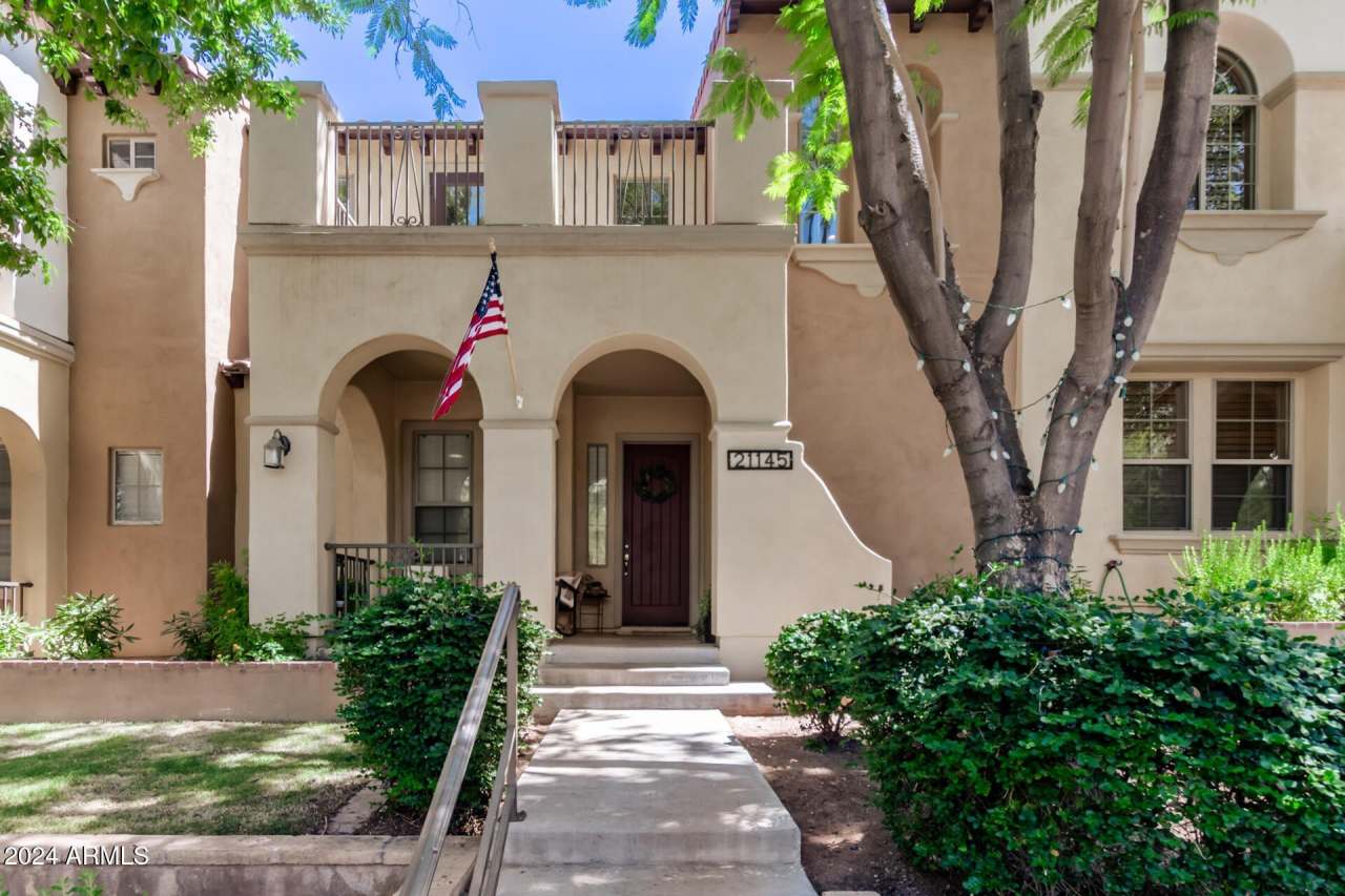 21145 W SUNRISE Lane