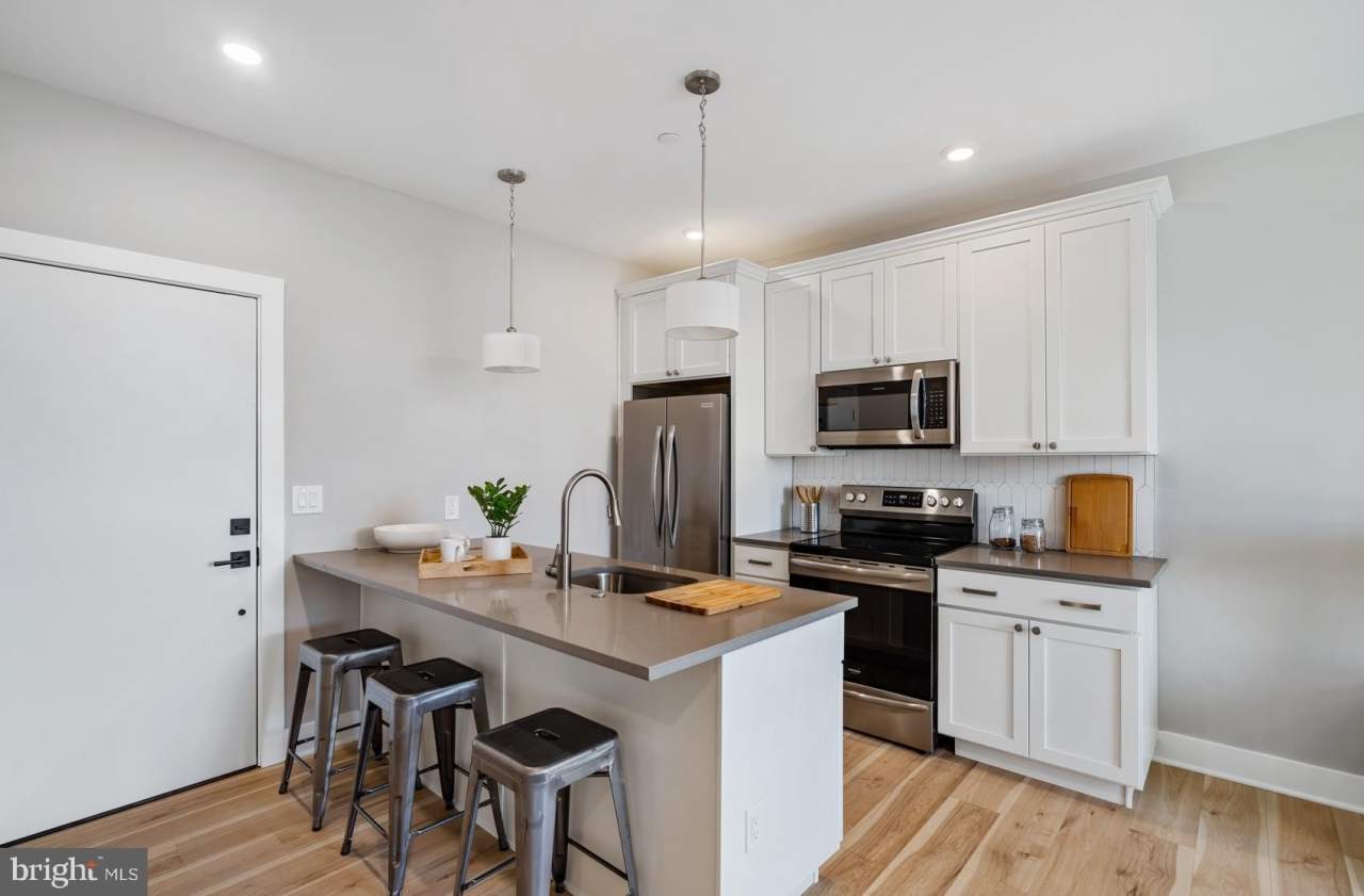 1935 N 2ND Street unit: 403