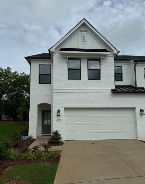 6101 Mariemont Circle - 1