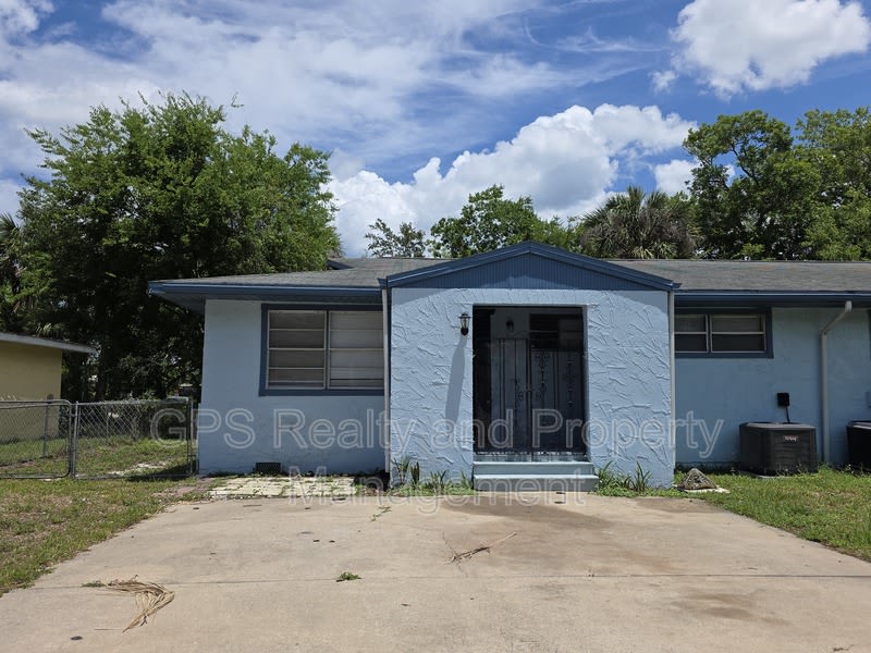 843 Grove Ave