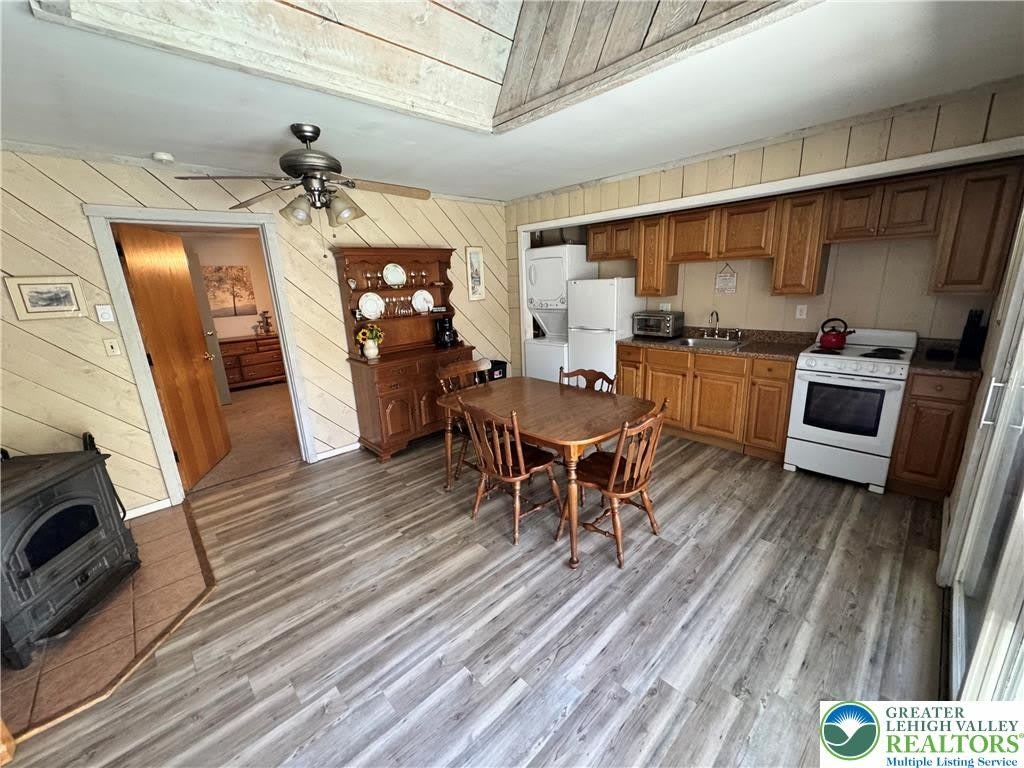 2156 White Oak Drive