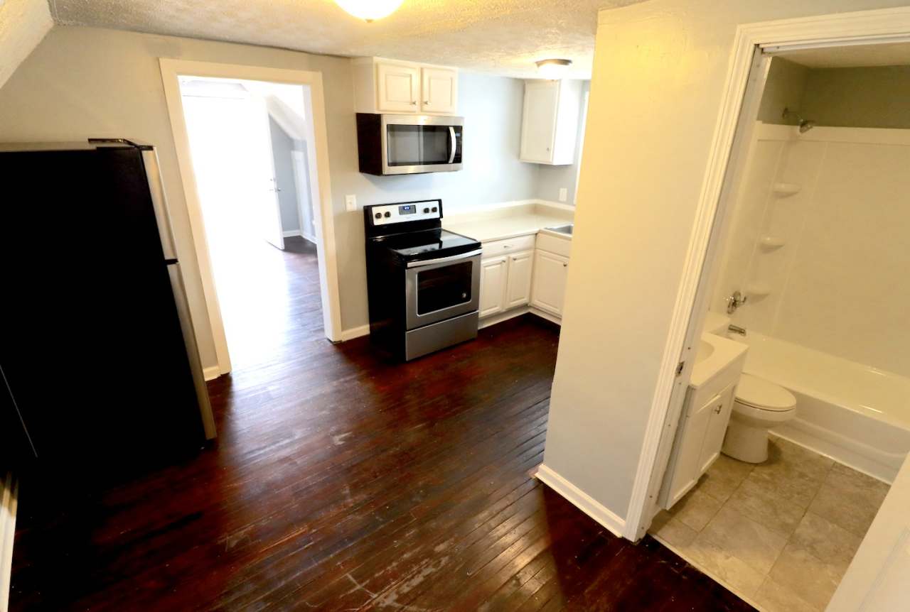 759 Holmes Street - 1UNIT A