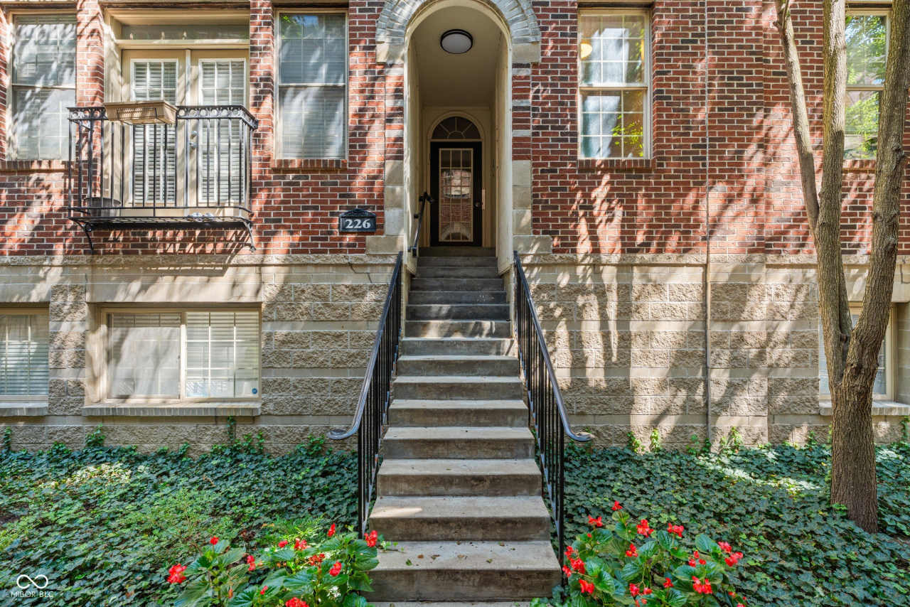 226 N Cleveland Street