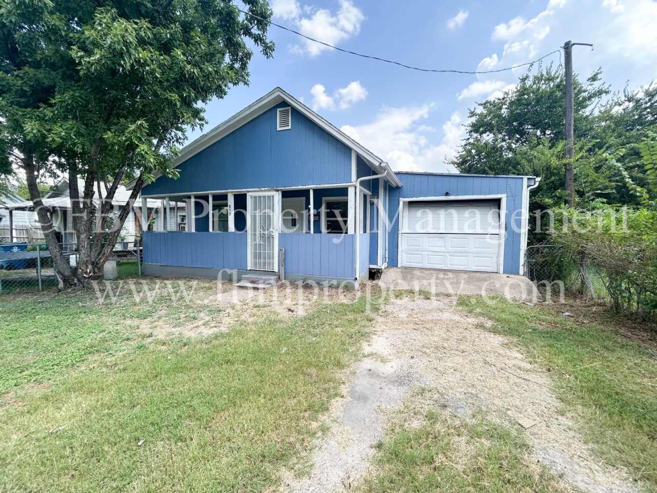 813 E. 2nd St - Spacious 2 Bedroom, 2 Bathroom Home in Corsicana, TX!