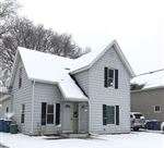 414 1/2 E Lawrence St