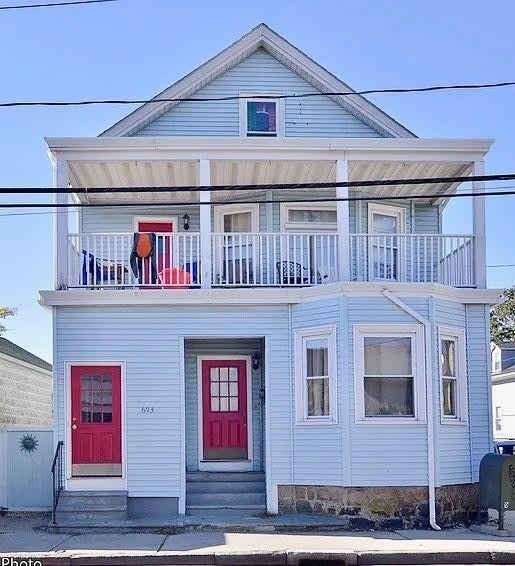 693 Thames Street unit: 1