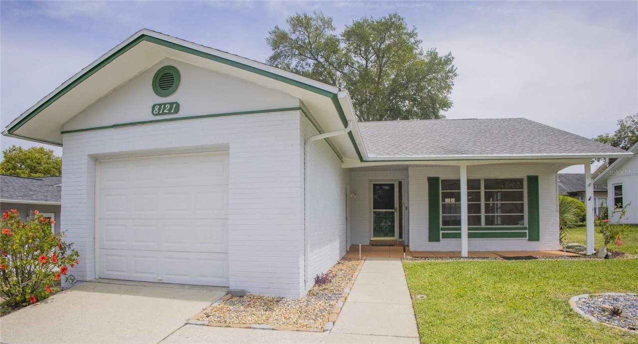 8121 CASUARINA DRIVE