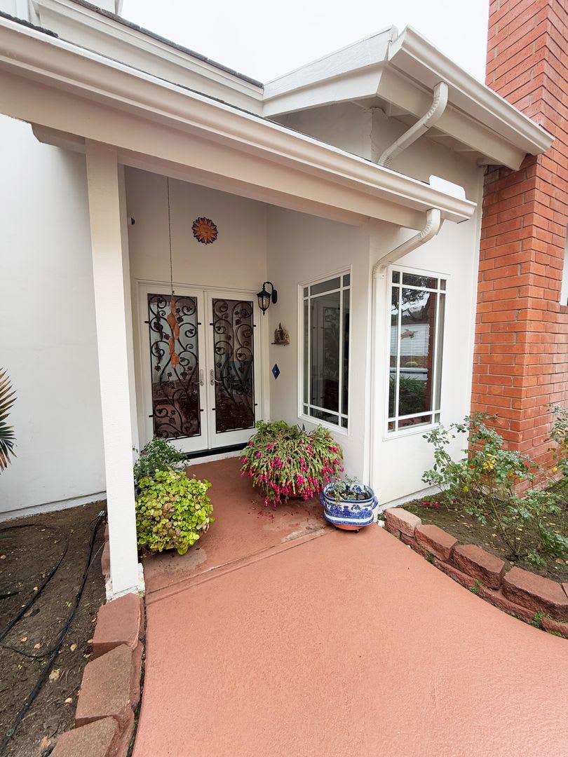 Charming Fully Furnished 3 Bed/3 Bath Home in Carmel Valley!