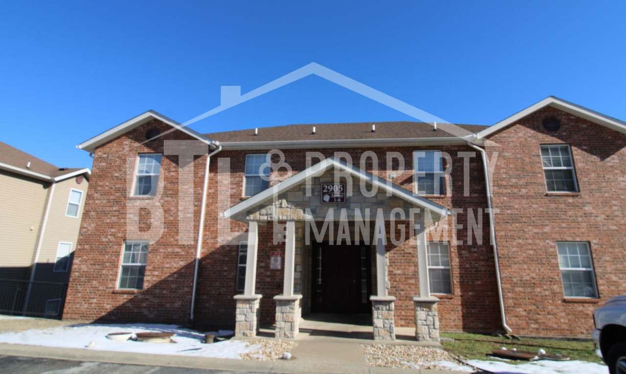 Beautiful Furnished 3 Bedroom Condo!