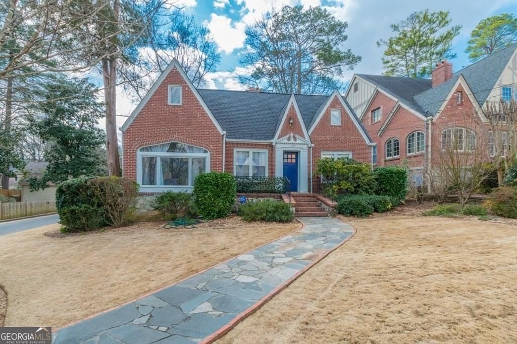 1189 NE Reeder Circle NE