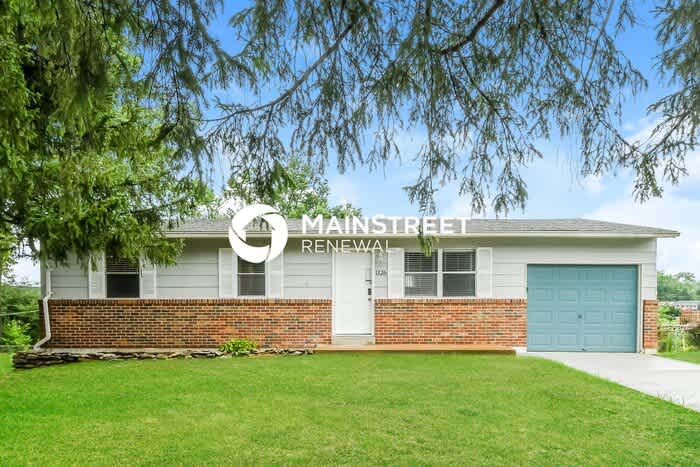 1126 Airglades Drive