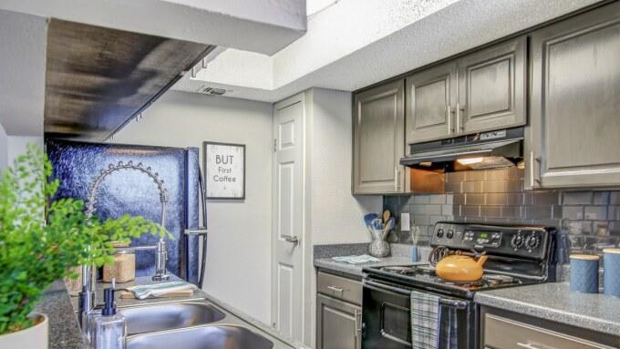 5622 Evers Rd, #212