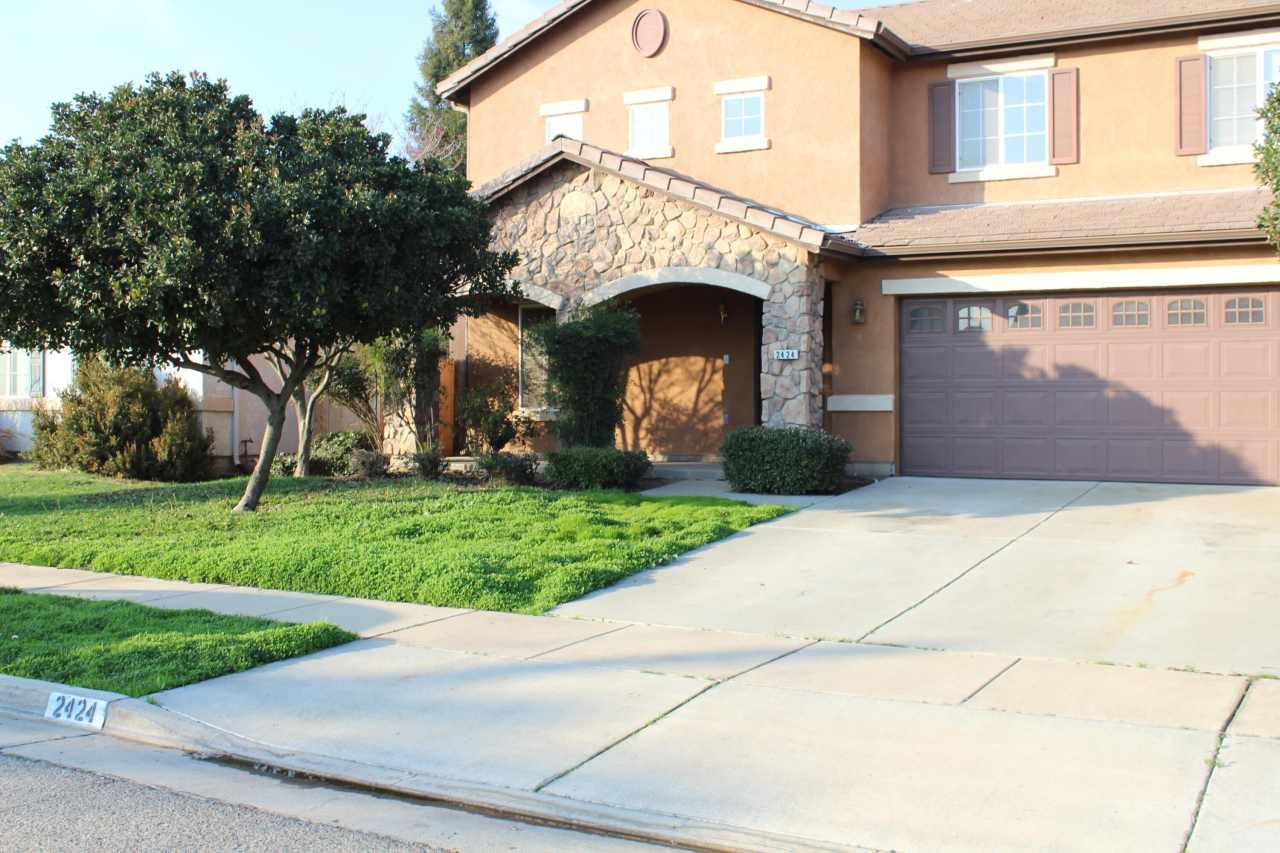 2424 E Victor Avenue