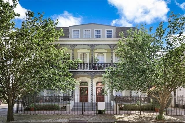 1329 ST. ANDREW Street