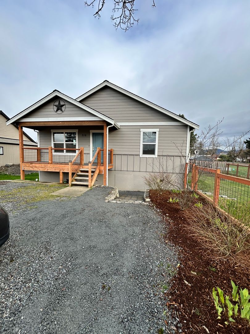 3 Bedroom House in Sumas