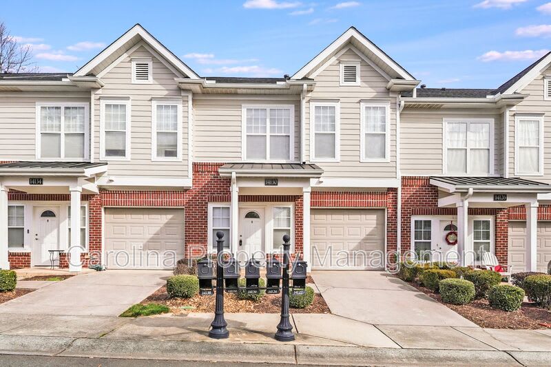 14130 Castle Abbey Ln