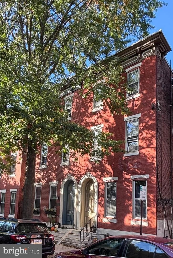 2211 MOUNT VERNON STREET