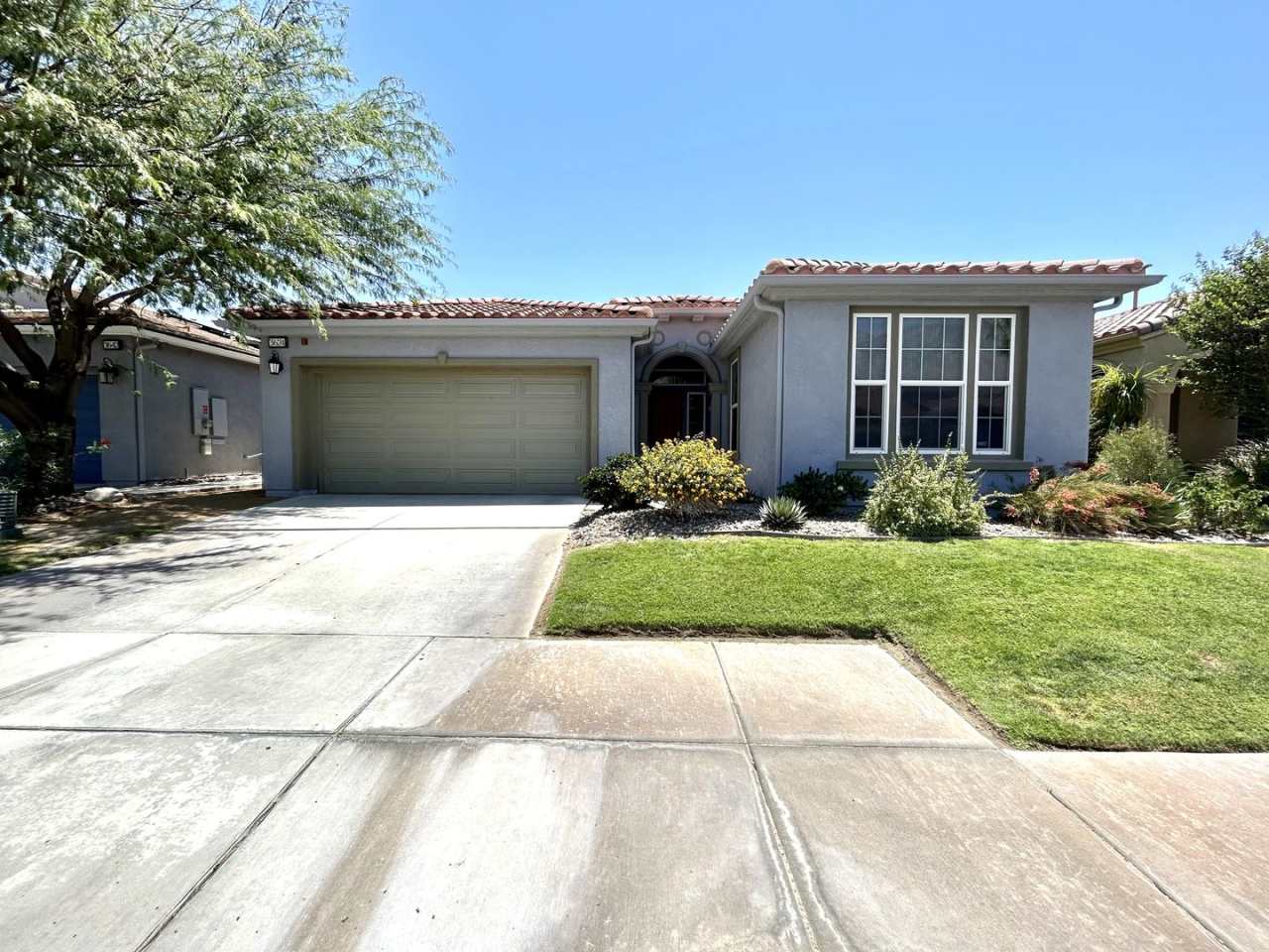 AVAILABLE NOW! Stunning 3-bedroom, 2-bathroom FURNITURE OPTIONAL home located in the beautiful 55+ community of FOUR SEASONS