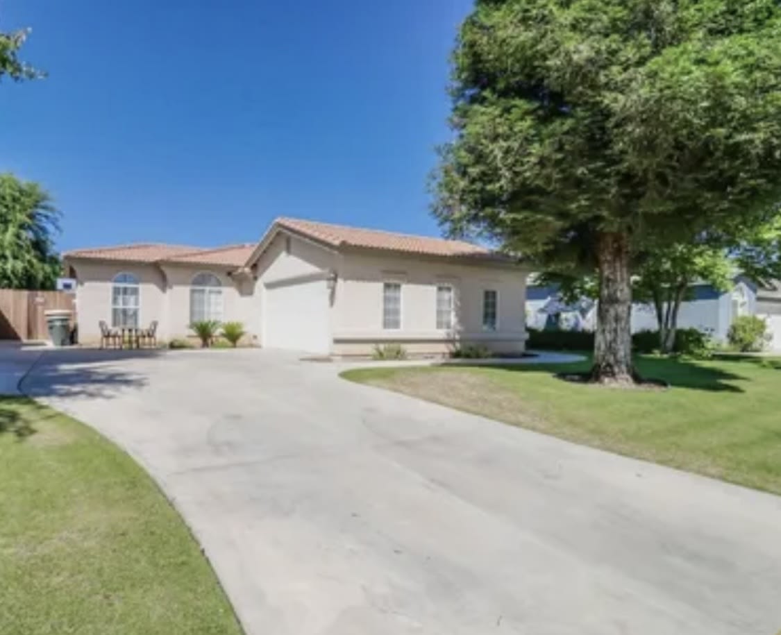 6717 Pompadour Court