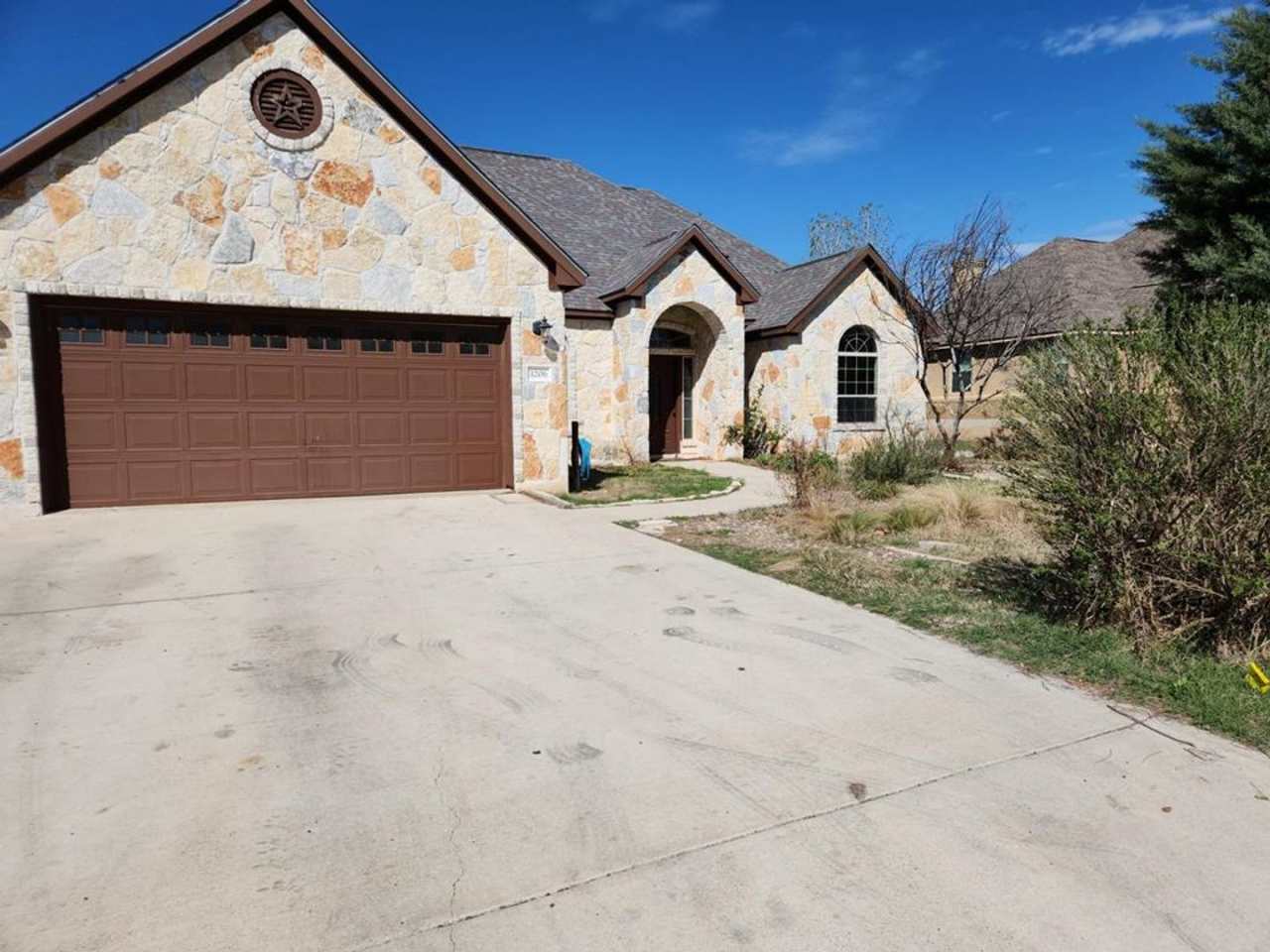 Large 4 bedroom 2.5 bath home