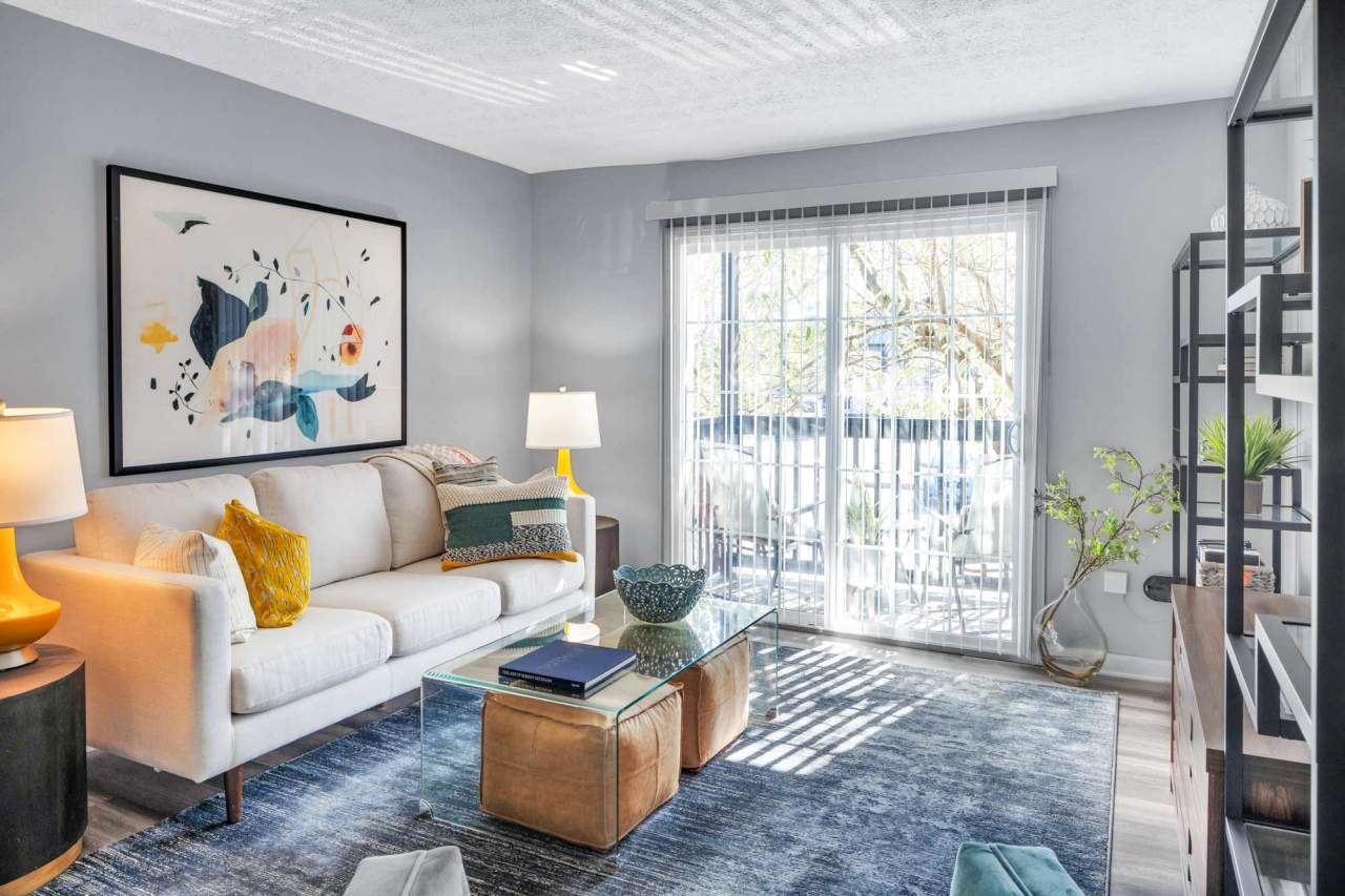 Station J-Town Apartments