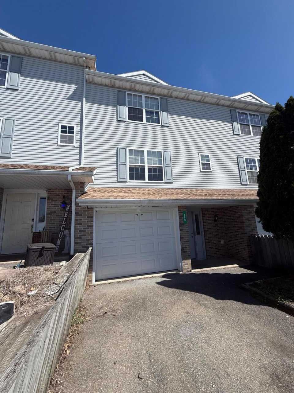 199 Victoria Arms Circle