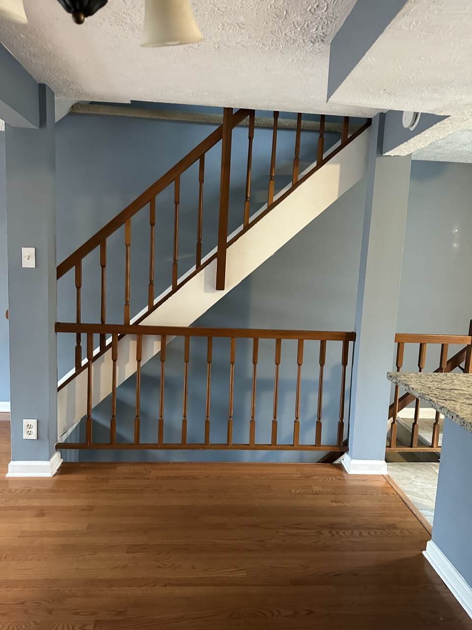 8018 Grandview Court