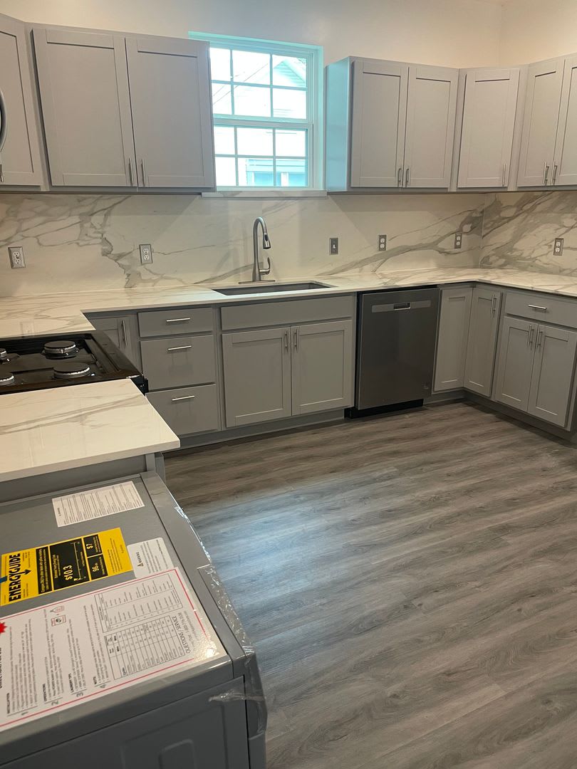 Must See!!! 1 bedroom 1 bath duplex completely remodeled inside.