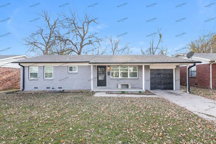 7926 East 27th Court