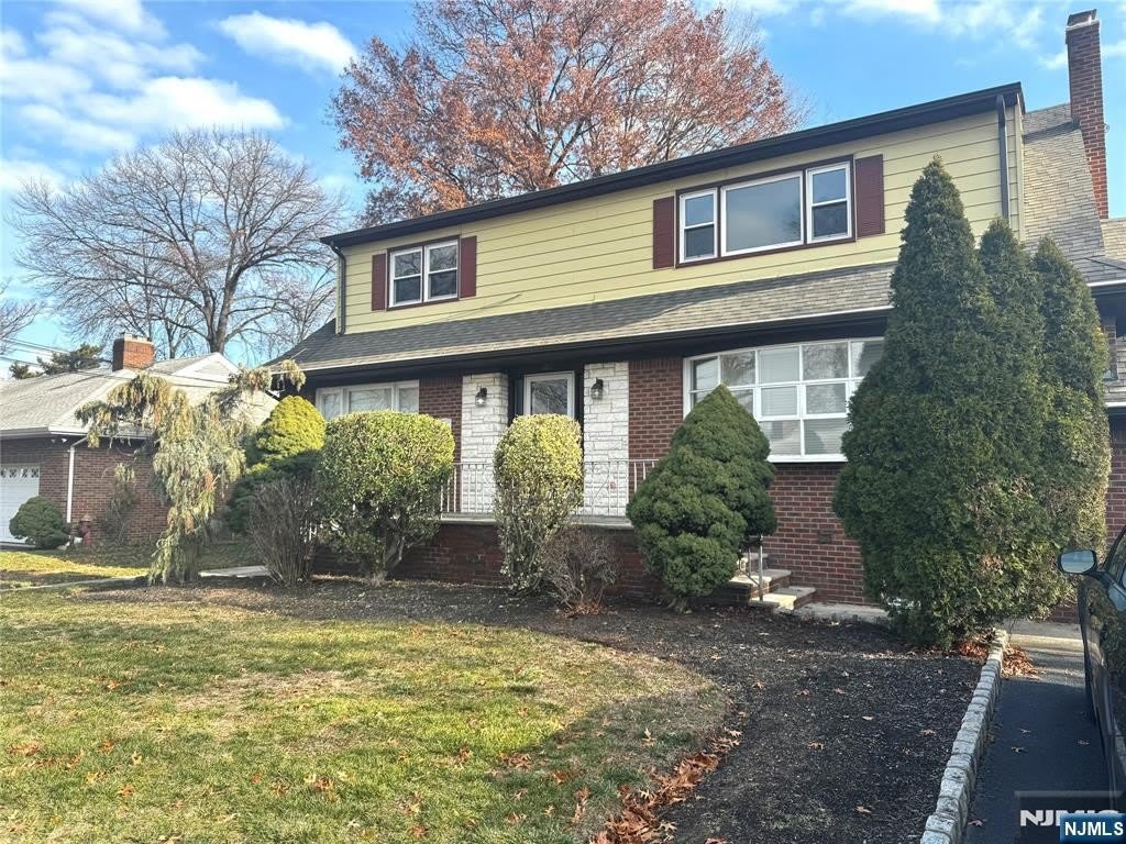 60 Roosevelt Street 2