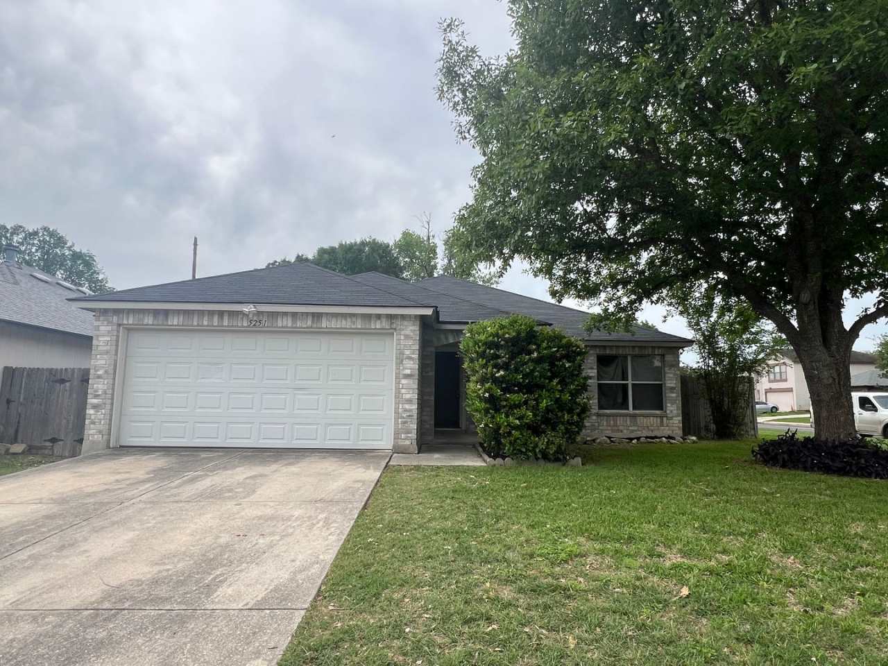 Beautiful 3/2 Home Available for Lease In NW San Antonio!